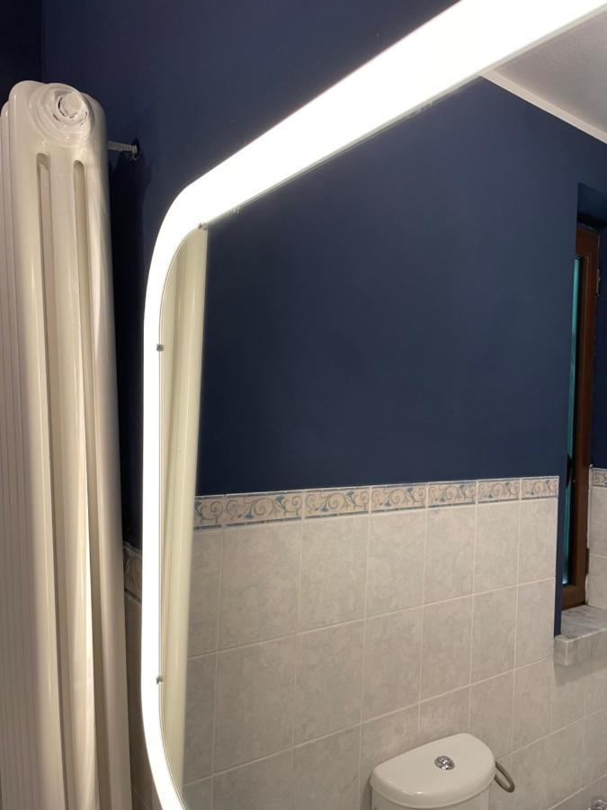 Accogliente Camera Singola Con Balcone A 500 Mt Dal Mare Marina Di Carrara Extérieur photo